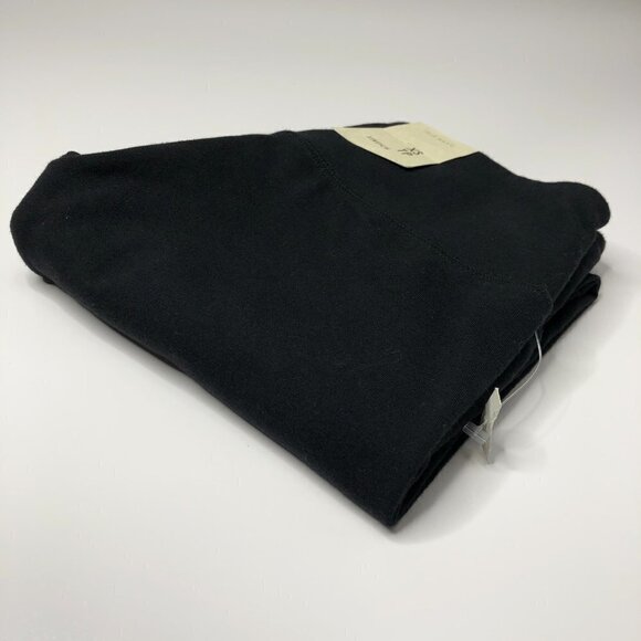 NEW Old Navy Black Workout Active 3/4 Capris Leggings Pants SIZE XS - Picture 8 of 12